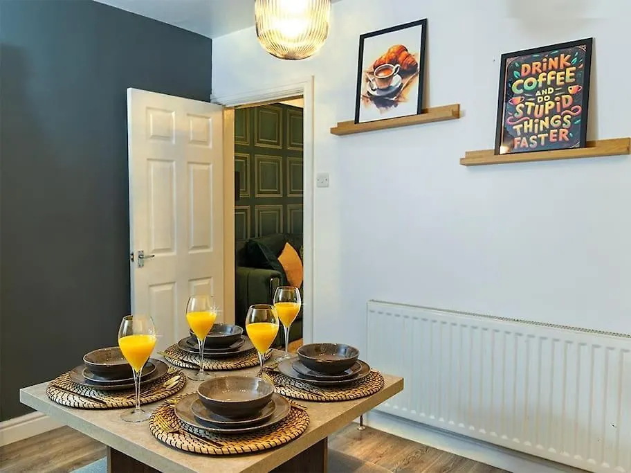 A Cosy, Elegant 3 Bed Suite Leeds  0*, Leeds (West Yorkshire) United Kingdom