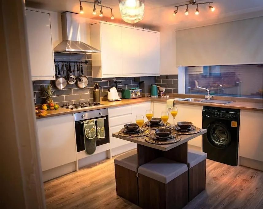 A Cosy, Elegant 3 Bed Suite Leeds  Apartment Leeds (West Yorkshire)